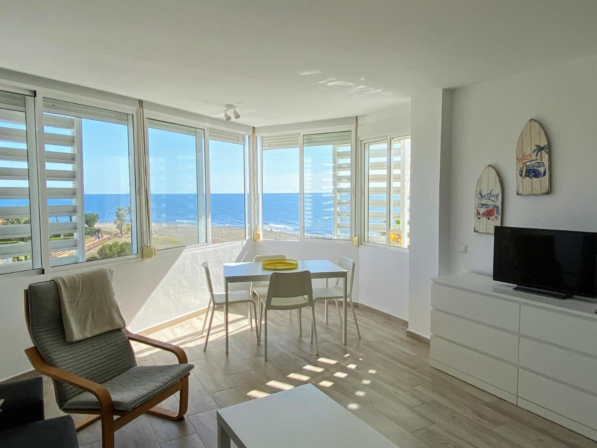 Cortijo Blanco Beachfront - Eaw Homes 马尔韦利亚 外观 照片