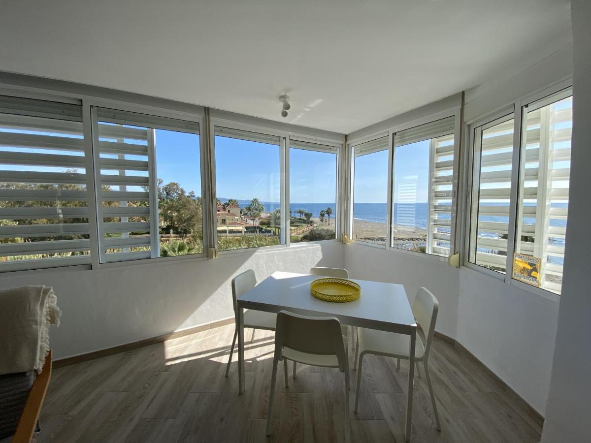 Cortijo Blanco Beachfront - Eaw Homes 马尔韦利亚 外观 照片